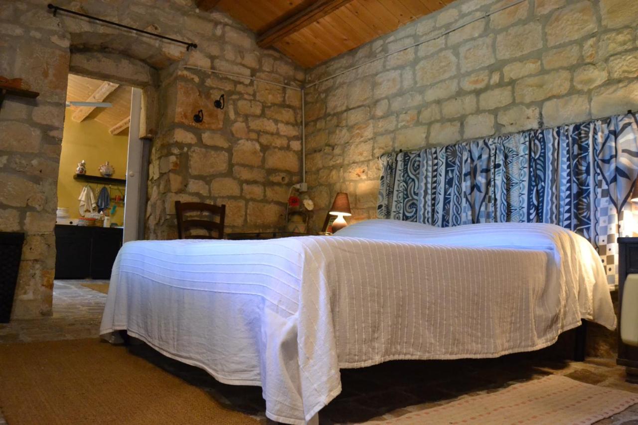 Oasi Di Campagna Hotel โมดิกา ภายนอก รูปภาพ