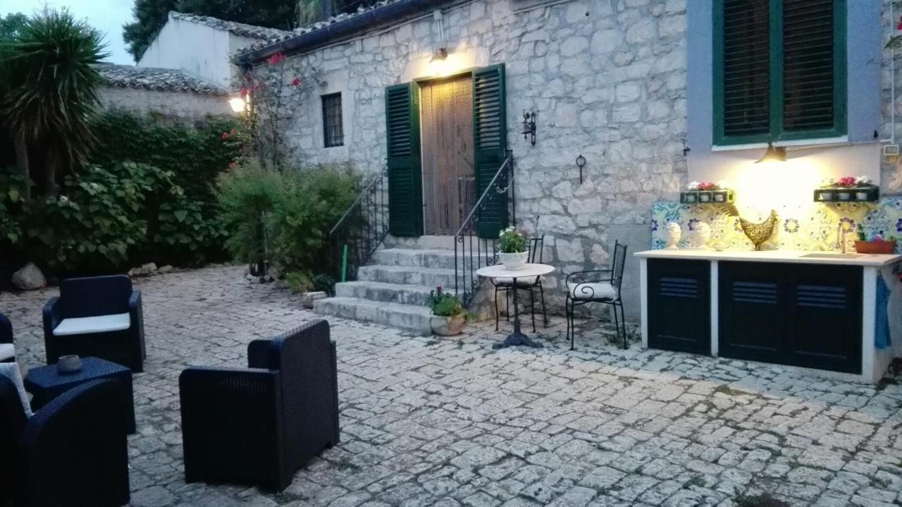 Oasi Di Campagna Hotel โมดิกา ภายนอก รูปภาพ