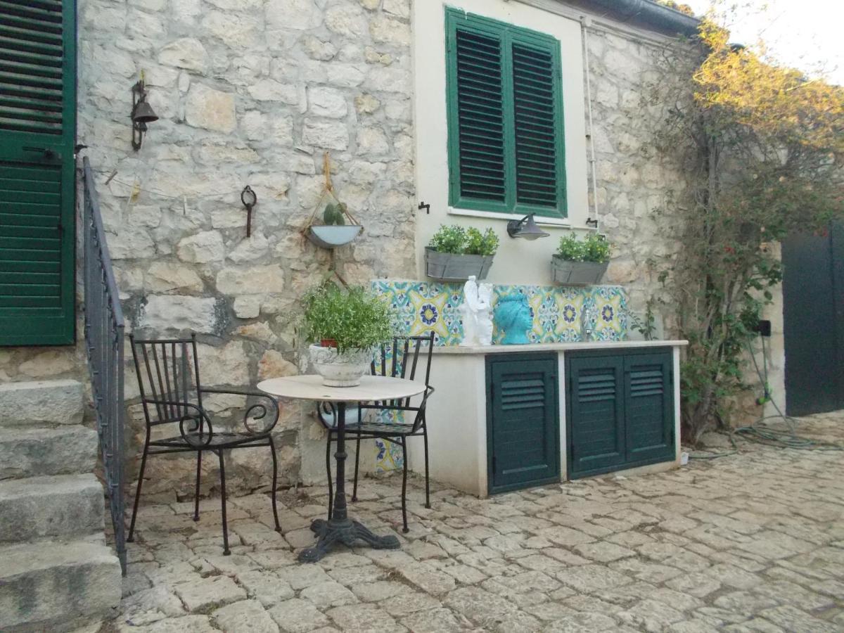 Oasi Di Campagna Hotel โมดิกา ภายนอก รูปภาพ