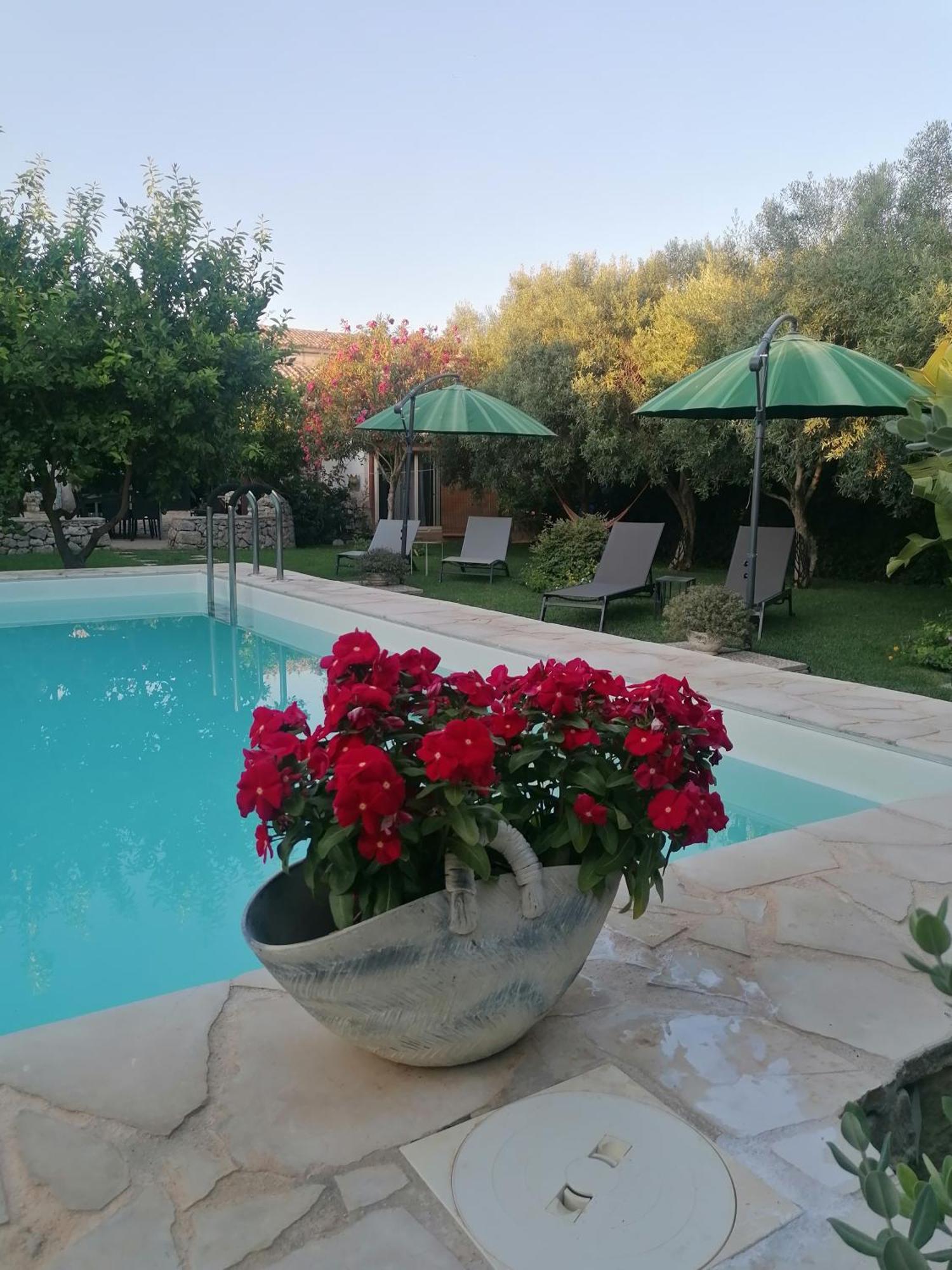Oasi Di Campagna Hotel โมดิกา ภายนอก รูปภาพ