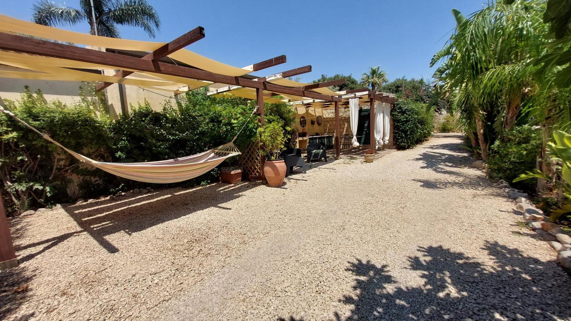 Oasi Di Campagna Hotel โมดิกา ภายนอก รูปภาพ